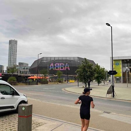 Canal-Flat Near Stratford International Station Διαμέρισμα Λονδίνο Εξωτερικό φωτογραφία