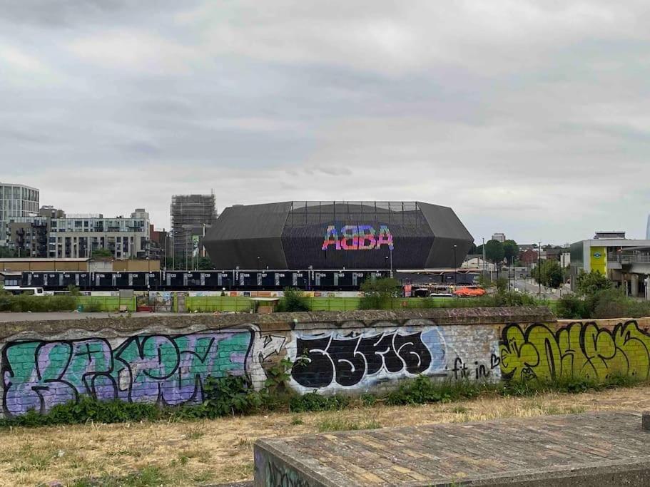 Canal-Flat Near Stratford International Station Διαμέρισμα Λονδίνο Εξωτερικό φωτογραφία